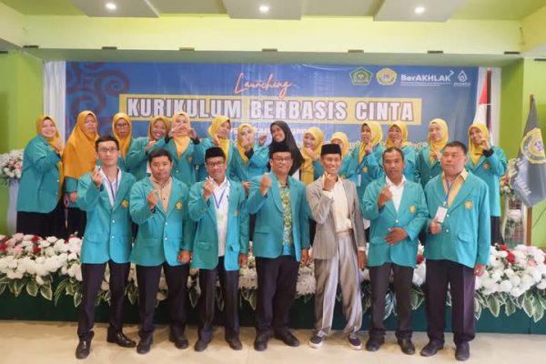 Sekitar Dua Puluh Tiga Guru MIN 1 Tana Toraja Ikuti Workshop KBC